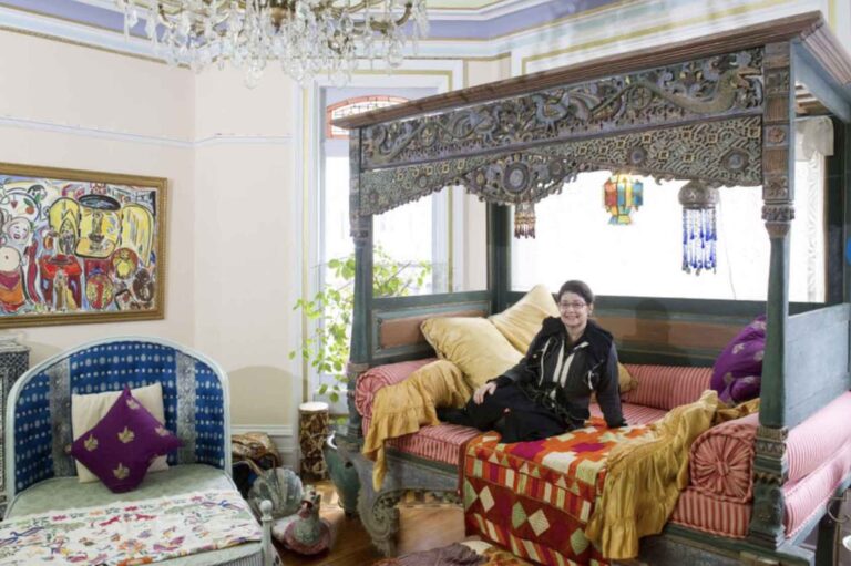 Artist in Residence screenshot from Globe and Mail