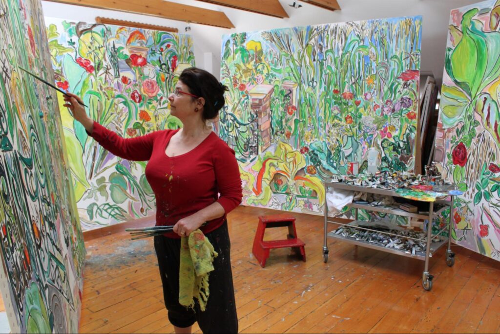Vivian Reiss panting the Garden Room series